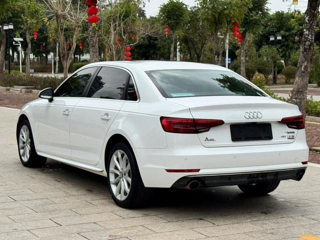 Audi A4 L 2017 модификация 45 TFSI quattro Fashion тип – фото 8