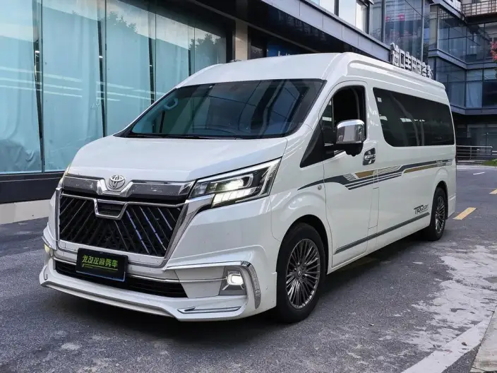 Hiace 2024 Model 3.5L Automatic Qian Drive 7 seat Parallel Imported