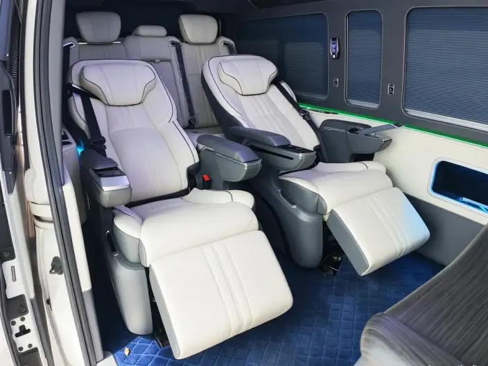 Hiace 2024 Model 3.5L Automatic Qian Drive 7 seat Parallel Imported – фото 5