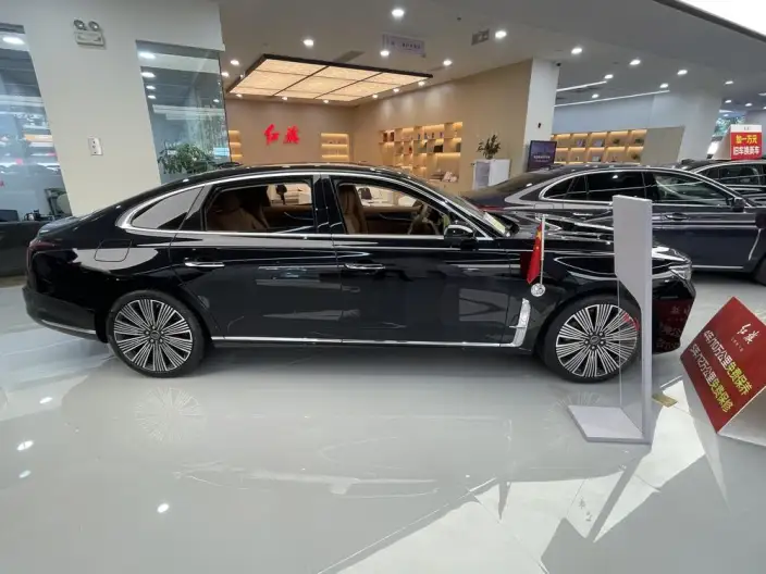 HONGQI H9 2025 Model Facelift 2.0T Flag Xiang Luxury Business Edition – фото 7