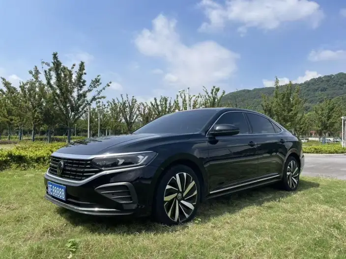 Volkswagen Passat 2022 Model 380TSI Deluxe Edition