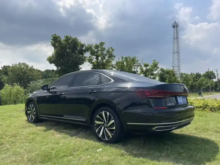 Volkswagen Passat 2022 Model 380TSI Deluxe Edition