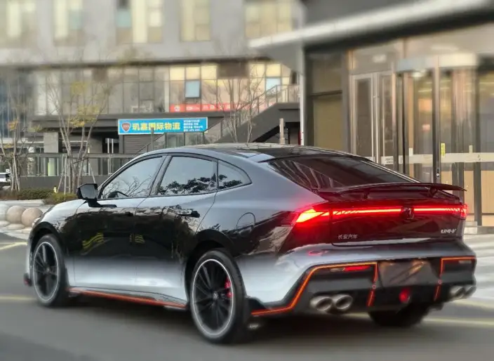 Changan UNI-V 2022 Model 1.5T Sports Edition
