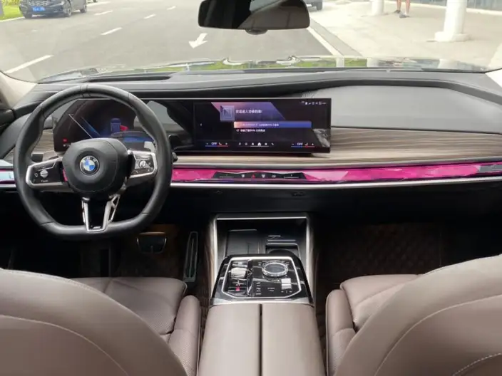 BMW 7 Series 2023 Model 740Li Leading Model M Sports Set – фото 10