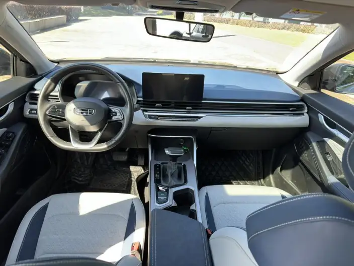 Geely Emgrand 2022 Model No. 4 Gen 1.5L CVT Flagship Model – фото 7