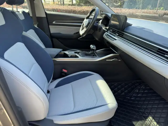 Geely Emgrand 2022 Model No. 4 Gen 1.5L CVT Flagship Model – фото 9