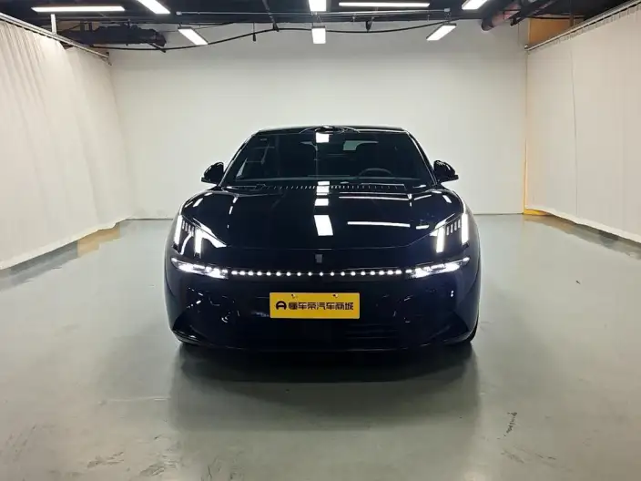 Lynk & Co 10 EM-P 2025 Model 120 4WD Ultra H5 – фото 2