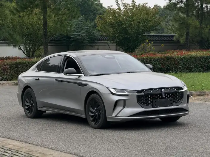 Lincoln Z 2024 Model 2.0T 2WD Zun Shang Hybrid version – фото 3