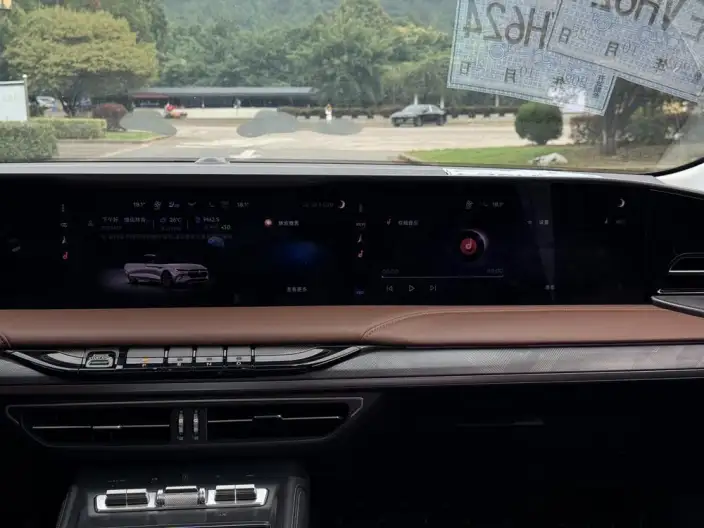 Lincoln Z 2024 Model 2.0T 2WD Zun Shang Hybrid version – фото 9
