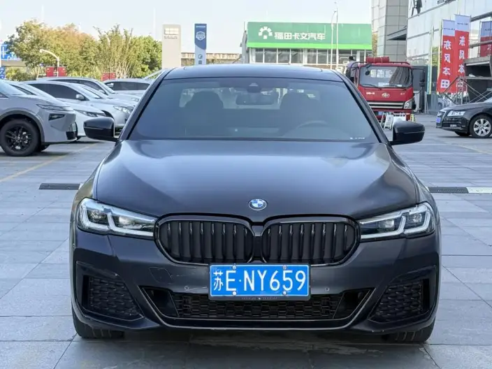 BMW 5 Series 2022 Model Facelift 530Li Leading Model M Sports Set