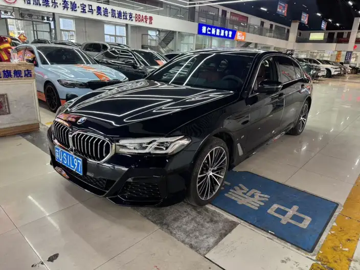 BMW 5 Series 2023 Model 530Li Leading Model M Sports Set