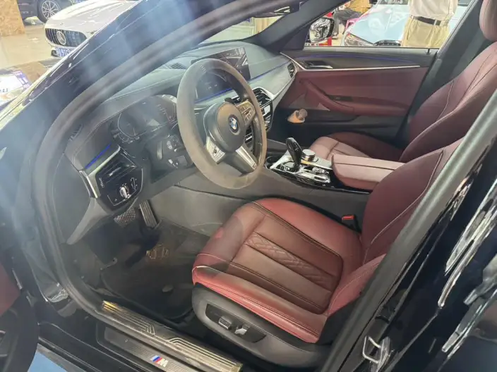 BMW 5 Series 2023 Model 530Li Leading Model M Sports Set – фото 9