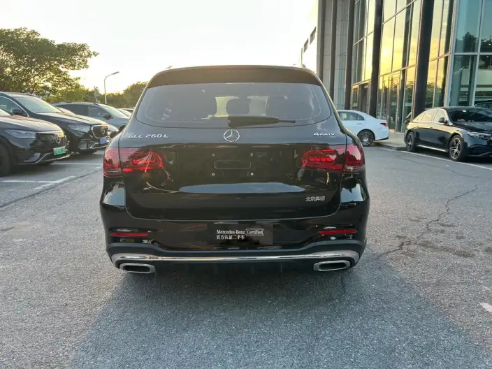 Mercedes-Benz GLC 2022 Model Facelift GLC 260 L 4MATIC Luxury Model – фото 5