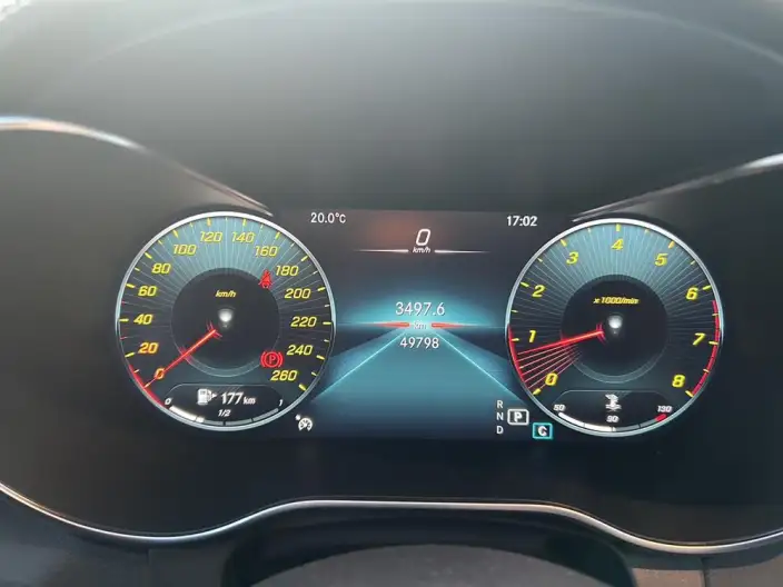 Mercedes-Benz GLC 2022 Model Facelift GLC 260 L 4MATIC Luxury Model – фото 10