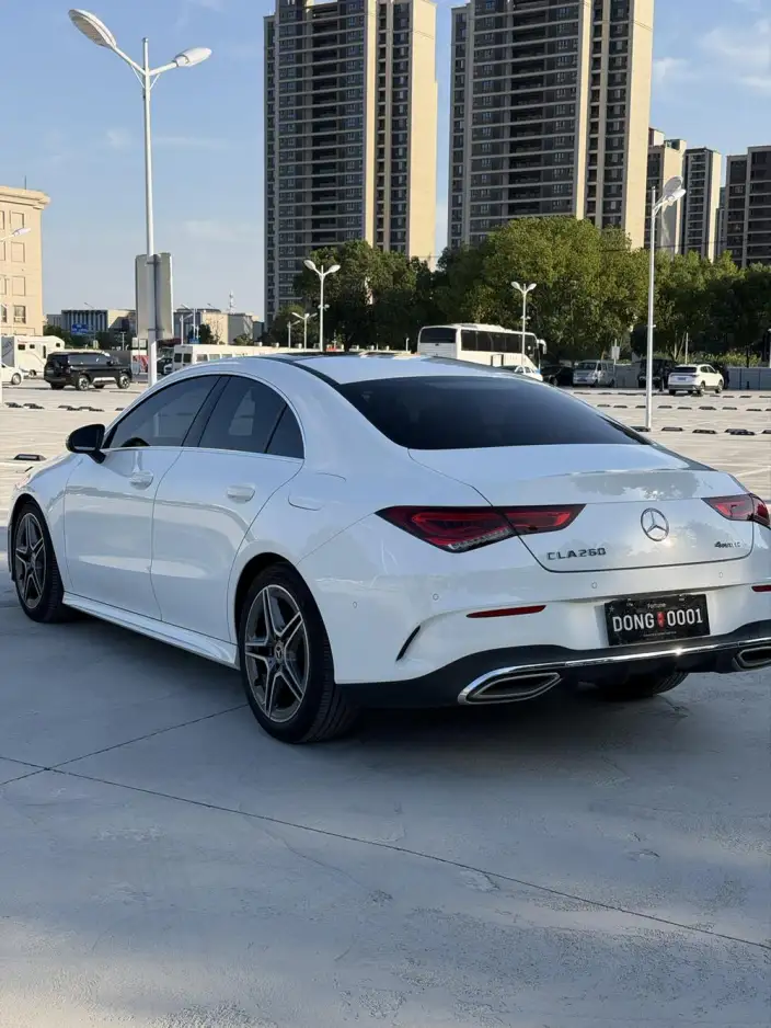 Mercedes-Benz CLA Imported 2022 Model CLA 200 Four-door Coupe