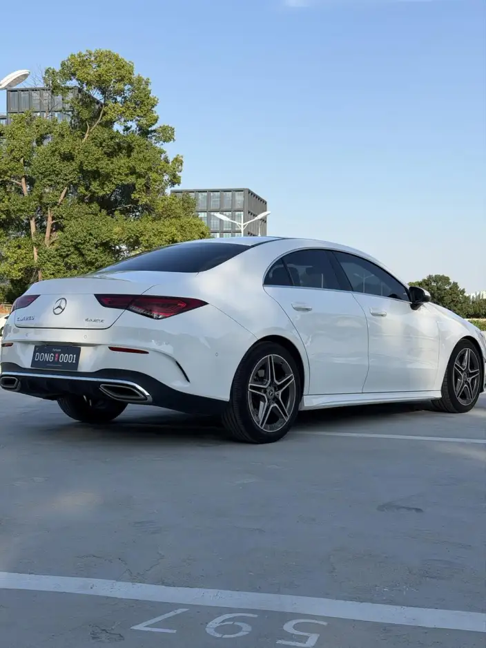 Mercedes-Benz CLA Imported 2022 Model CLA 200 Four-door Coupe