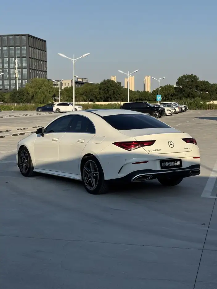 Mercedes-Benz CLA Imported 2022 Model CLA 200 Four-door Coupe