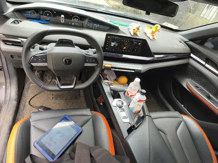 Changan UNI-V 2023 Model 1.5T Noble Model – фото 5
