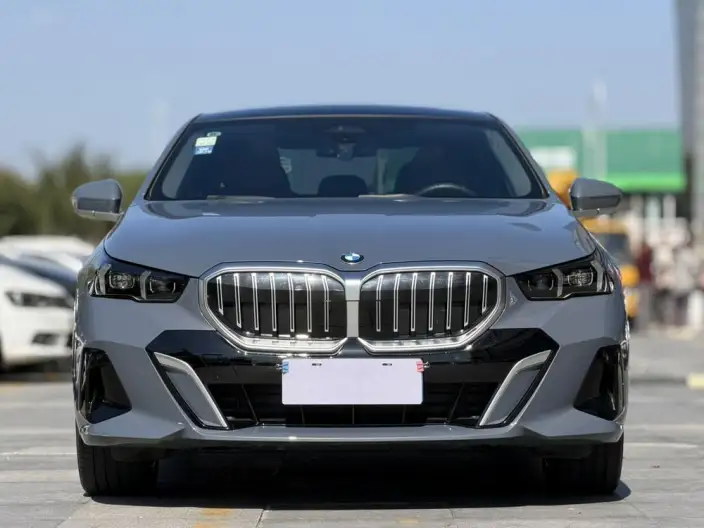 BMW 5 Series 2024 Model 525Li M Sports Set