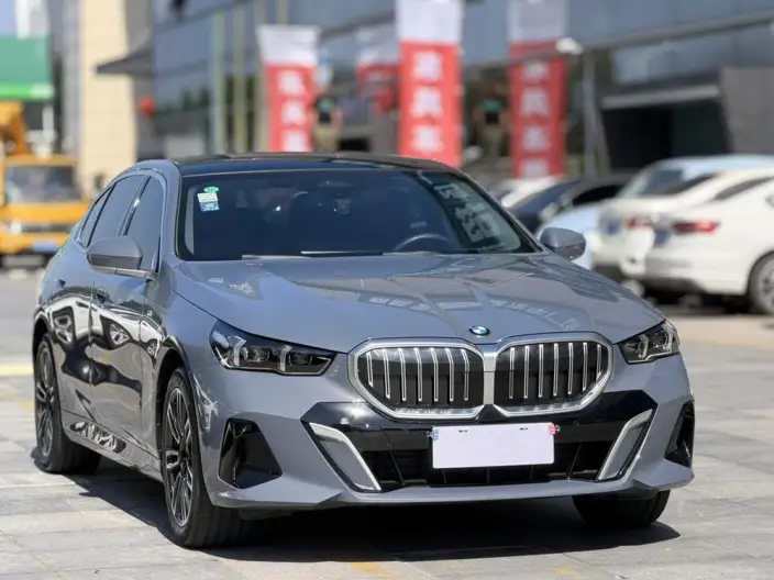 BMW 5 Series 2024 Model 525Li M Sports Set