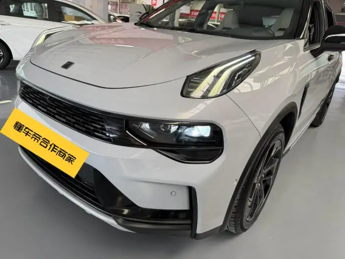 Lynk & Co 01 EM-P 2023 Model 1.5TD EM-P AM – фото 6