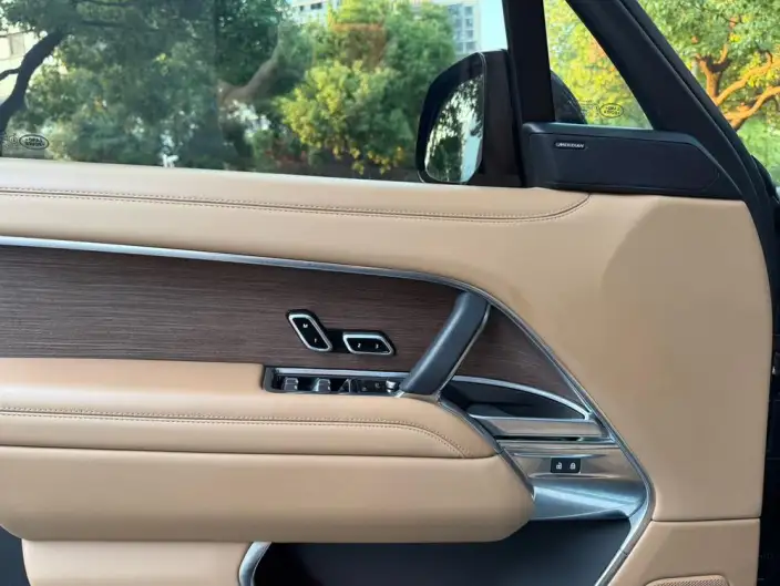 Range Rover 2025 Model 3.0 L6 400PS Shengshi Extended Edition – фото 9