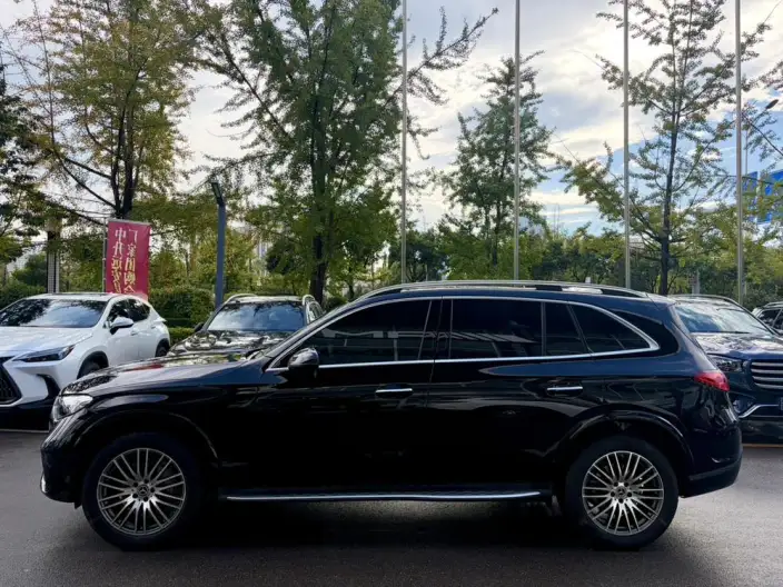 Mercedes-Benz GLC 2024 Model GLC 300 L 4MATIC Dynamic Model 5 seat – фото 4