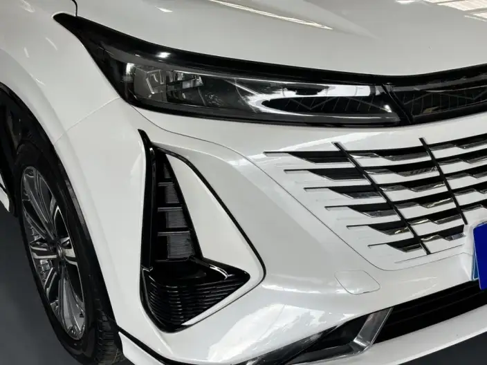 Changan CS75 PLUS 2023 Model Third generation 1.5T Automatic Luxury Model – фото 8