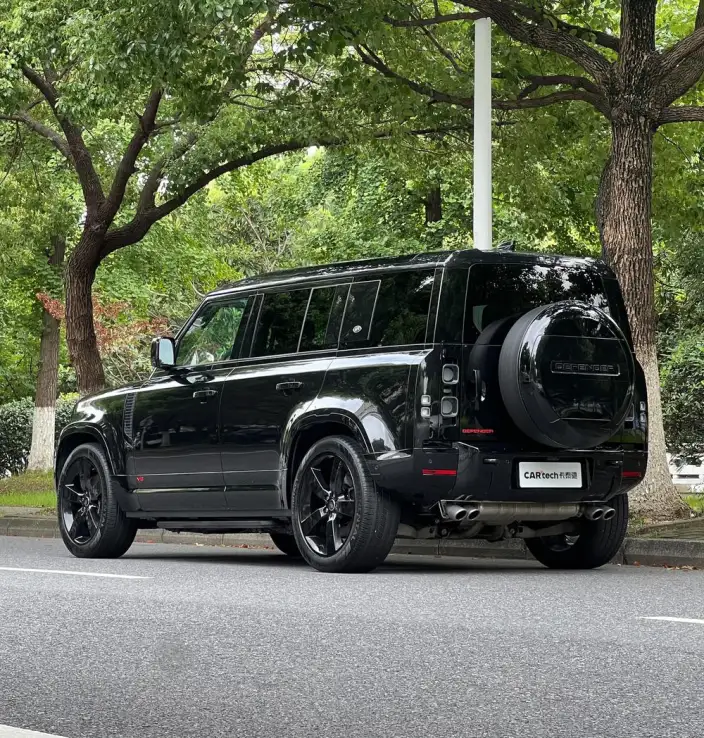 Land Rover Defender 2024 Model 110 5.0T V8 – фото 5