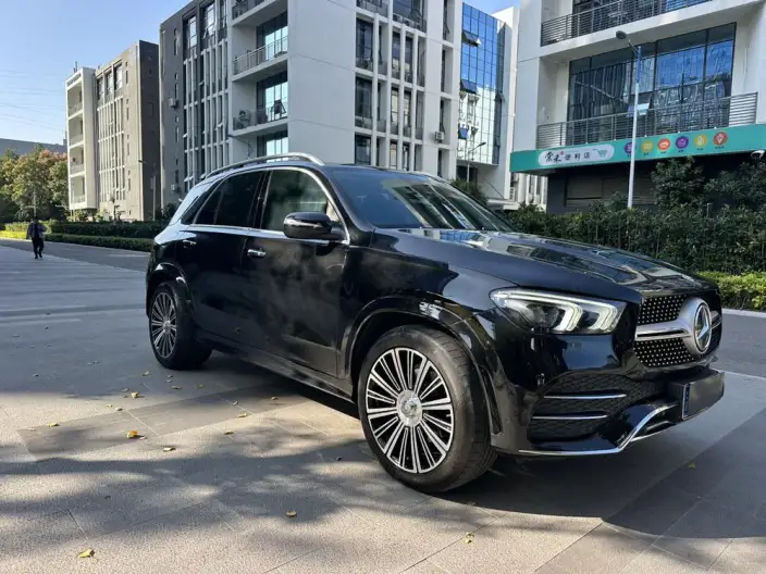 Mercedes-Benz GLE Imported 2022 Model Facelift GLE 350 4MATIC Dynamic Model – фото 3