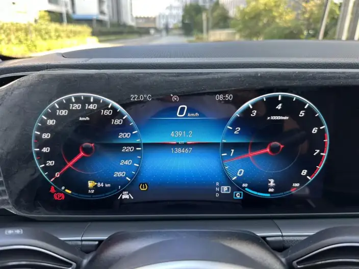 Mercedes-Benz GLE Imported 2022 Model Facelift GLE 350 4MATIC Dynamic Model – фото 10