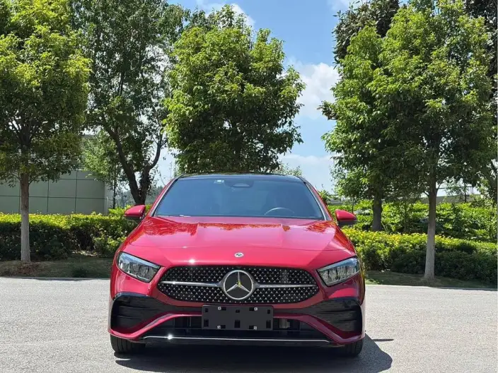Mercedes-Benz A-class 2024 Model Facelift A 200 L Fashion Edition – фото 2