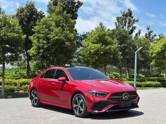 Mercedes-Benz A-class 2024 Model Facelift A 200 L Fashion Edition – фото 3