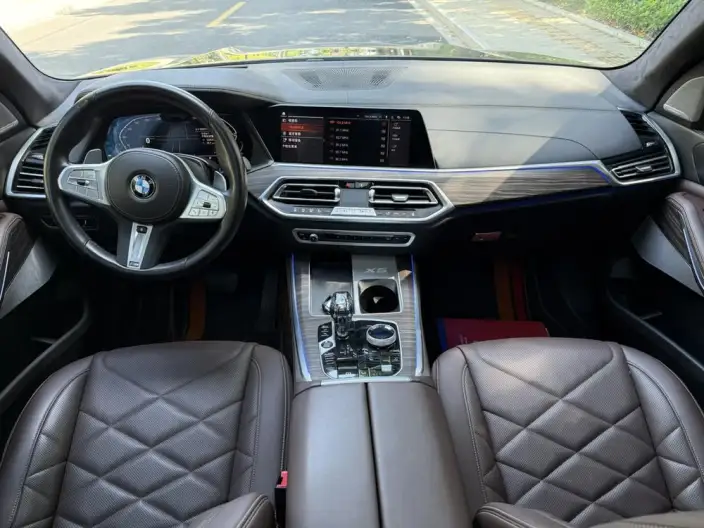 BMW X5 2022 Model xDrive 40Li Exclusive Model M Sports Set – фото 8