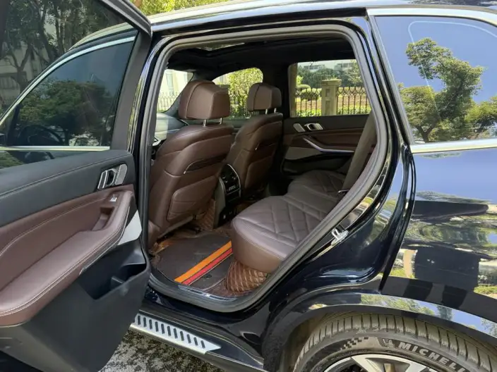 BMW X5 2022 Model xDrive 40Li Exclusive Model M Sports Set – фото 10