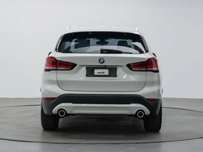 BMW X1 2022 Model sDrive25Li Leading Model – фото 6