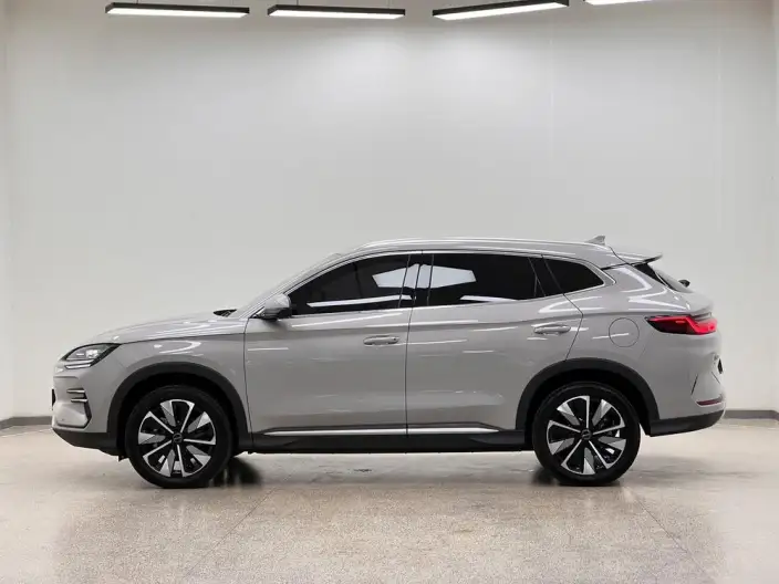 BYD Song PLUS EV 2025 Model 520KM Luxury Model – фото 4