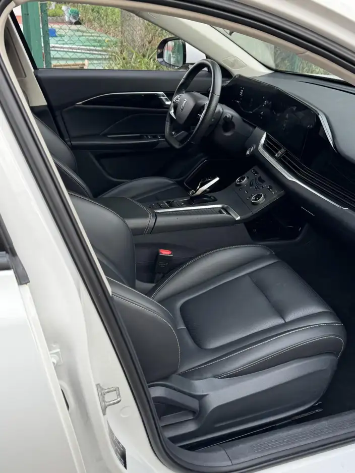 BESTUNE B70 2023 Model Third generation 1.5T Automatic Changxiang Edition Model – фото 9