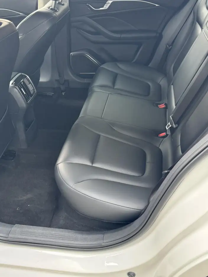 BESTUNE B70 2023 Model Third generation 1.5T Automatic Changxiang Edition Model – фото 10