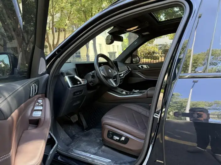 BMW X5 2023 Model xDrive40Li M Sports Set – фото 8