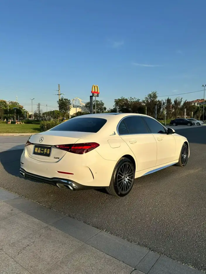 Mercedes-Benz C-Class 2025 Model C 260 L Sports Edition – фото 6