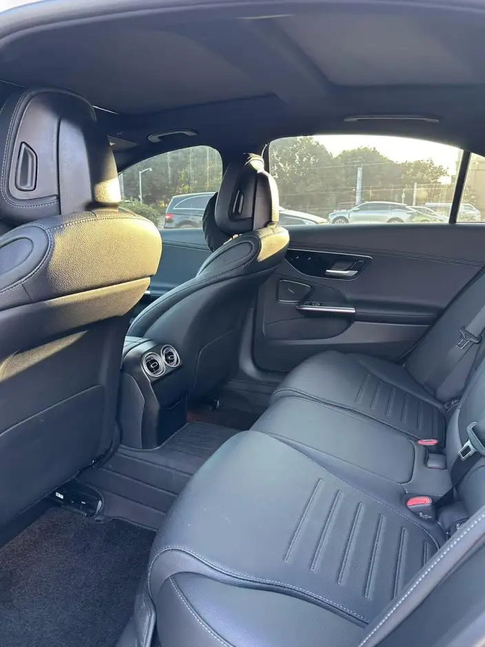 Mercedes-Benz C-Class 2025 Model C 260 L Sports Edition – фото 8