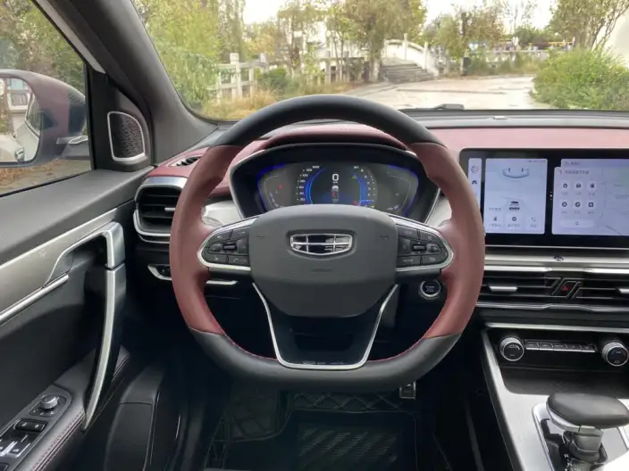 Geely Binyue 2021 Model 260T DCT Honor Edition – фото 10