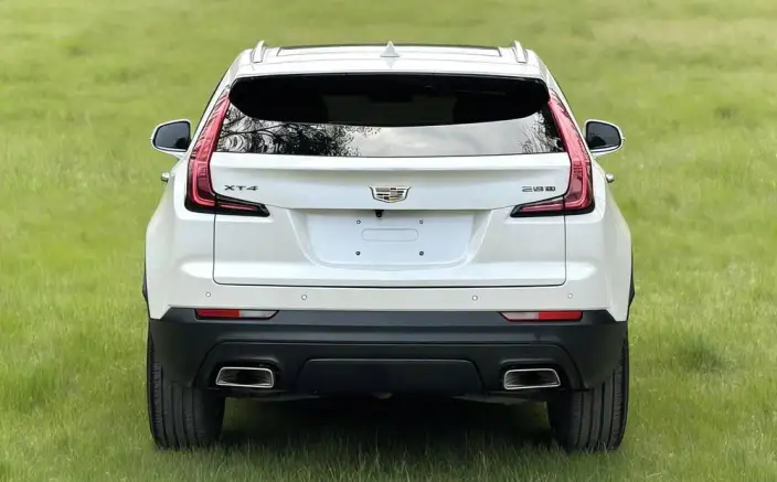 Cadillac XT4 2022 Model 28T 2WD Luxury Model – фото 5