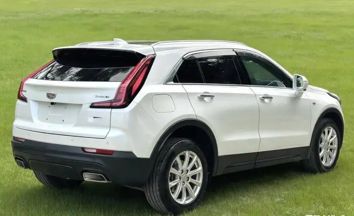 Cadillac XT4 2022 Model 28T 2WD Luxury Model – фото 6