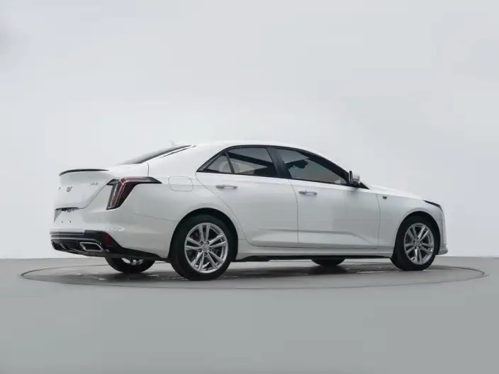 Cadillac CT4 2022 Model 28T Fashion Model – фото 7