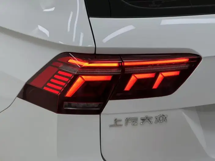 Volkswagen Tiguan L 2023 Model 330TSI 2WD R-Line Enjoy the version more – фото 10