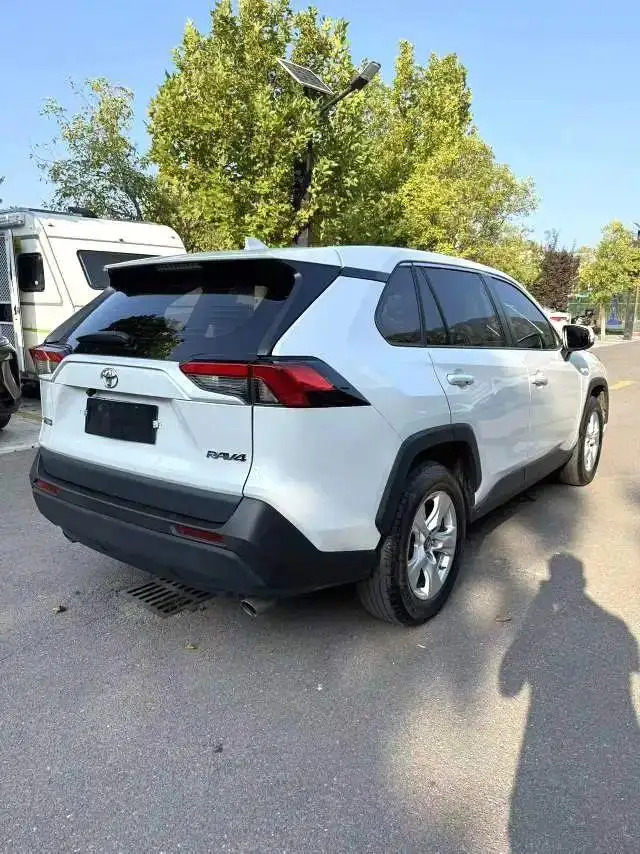 Toyota RAV4 2023 Model 2.0L CVT 2WD Urban Edition – фото 5