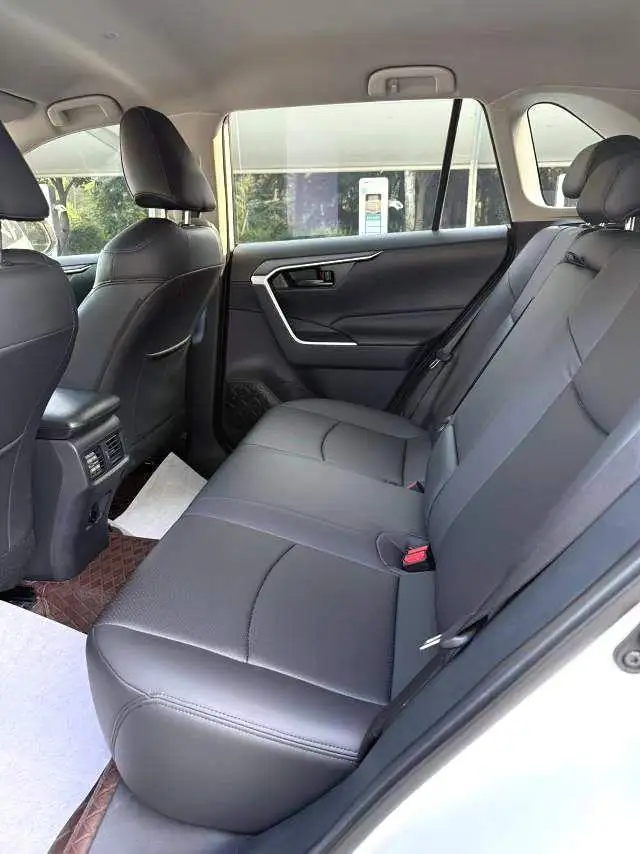 Toyota RAV4 2023 Model 2.0L CVT 2WD Urban Edition – фото 9