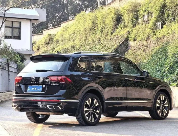 Volkswagen Tiguan L 2022 Model 330TSI Automatic 2WD R-Line Enjoy the version more – фото 5